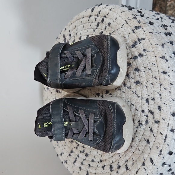 Nike Kids Black Sneakers X2 - Picture 2 of 7